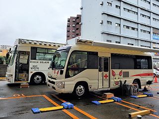 子ども食堂への寄付金贈呈式